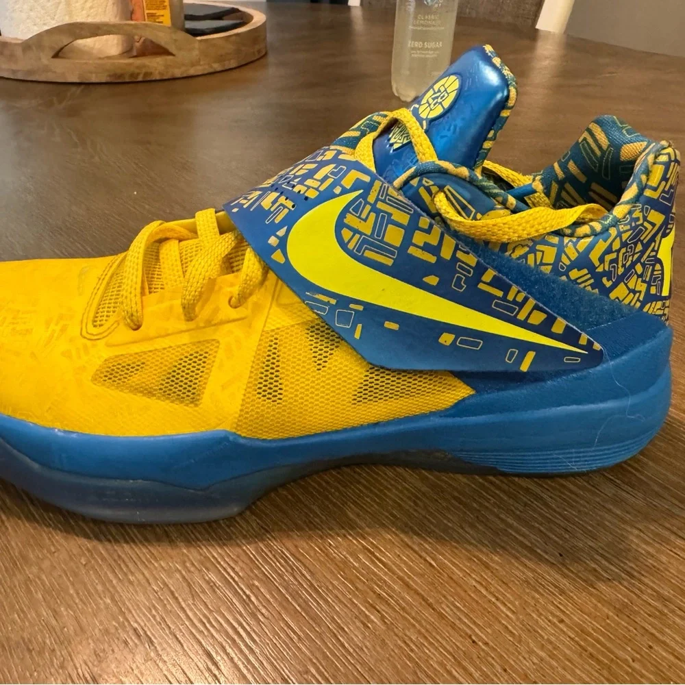 Nike Zoom KD 4 Scoring Title 2025 Retro Size 9.5 Mens Basketball FZ5916-400